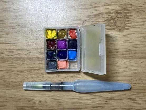 手作りの水彩ミニパレットと水筆