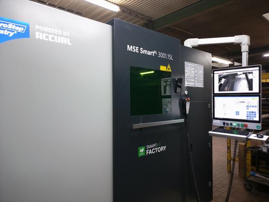 Die Laserschneidbrennanlage von MicroStep Type MSE SmartFL 3001.15L ist nun im Betrieb.