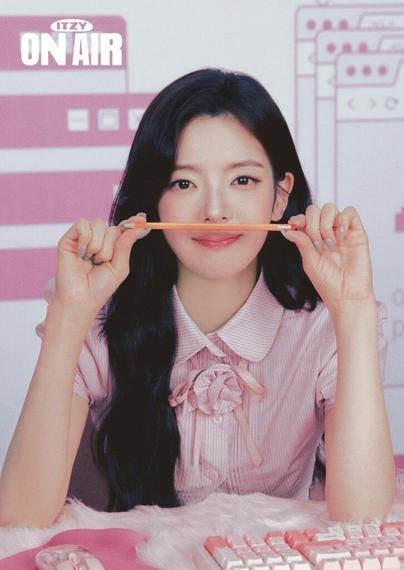 251007 ITZY Japan Twitter Update with Lia - 第4回ファンミーティング: ITZY MIDZY, LET'S FLY! 「ON AIR」(D-4)