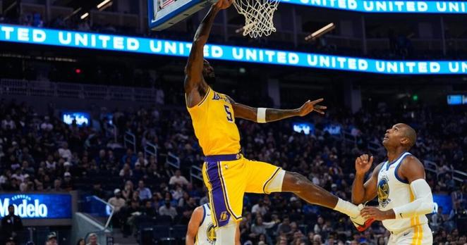 Lakers newsletter: New looks all around for the Lakers