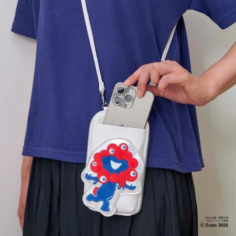 万博が終わってもミャクミャクと一緒！　宝島社のスマホポシェット本日発売。2層構造で鍵やハンカチも収納できる - トラベル Watch