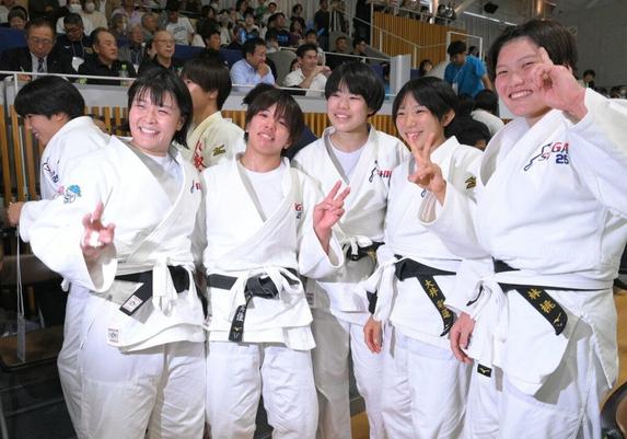 【速報】第79回国民スポーツ大会、滋賀が「天皇杯」獲得 44年ぶり2度目の男女総合優勝 びわこ国体以来｜京都新聞デジタル 京都・滋賀のニュースサイト - 京都新聞デジタル