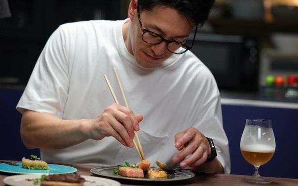＜俳優×フードコーディネーター＞異色の経歴！藤代太一が語る＂ドラマめし＂の舞台裏 | テレ東・ＢＳテレ東の読んで見て感じるメディア テレ東プラス