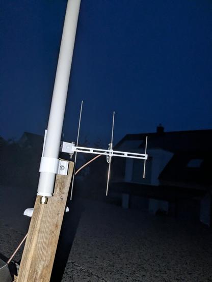 my new yagi antenna near my skirted dipol antenna.