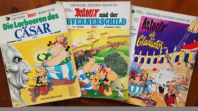 Drei alte Asterix-Hefte