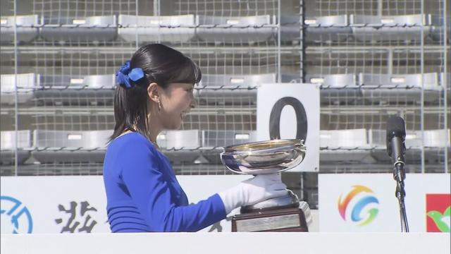 佳子さま　“琵琶湖カラー”の装いで　国スポ閉会式で天皇杯・皇后杯授与　国スポ→障スポにトーチの火が移る演出に拍手も（TBS NEWS DIG Powered by JNN）