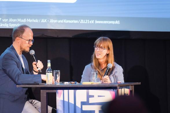 Insa Thiele-Eich und Jöran Muuß-Merholz im Gespräch
