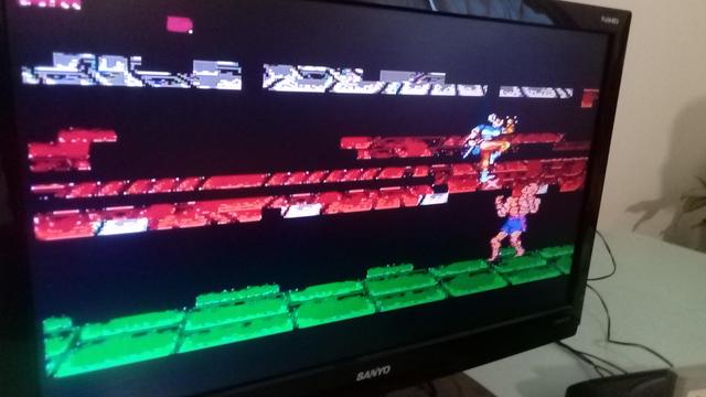 Chun Glitch pateando traseros en una impía versión no autorizada de Street Fighter III para Famiclon.