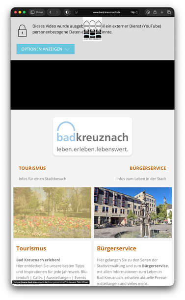 Screehshot of landing page of the German city of Bad Kreuznach. It is mainly filled with a way too big logo, a black area that is supposed to show an embedded youtube video but you have to agree with it first. And strangely aligned content.