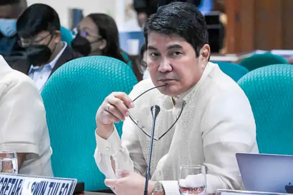 <p><strong>SENATOR</strong> Erwin Tulfo has proposed a one-month income tax holiday to provide immediate relief to Filipino workers, citing widespread frustration over alleged anomalies in multi-billion-peso flood control projects nationwide.</p>



<p>In Senate Bill No. 1446, or the “One-Month Tax Holiday of 2025,” Tulfo said the measure seeks to offer a “far, extraordinary, and immediate form of relief” that would directly benefit taxpayers and restore public trust in government fiscal management.</p>



<p>“The exposure of alleged anomalies on flood control projects, involving billions of pesos in public funds, has gravely eroded public trust in government fiscal stewardship,” Tulfo said. “The welfare of the people is the supreme law. It is therefore just and necessary that the State respond by providing tangible relief to the very taxpayers who sustain it.”</p>



<p>The proposed measure grants a one-time, one-month income tax exemption to individual taxpayers receiving compensation income, applicable to the first payroll month following the bill’s approval.</p>



<p>For mixed-income earners, only the portion of compensation income would be tax-exempt.</p>



<p>Tulfo clarified that mandatory contributions to the Government Service Insurance System (GSIS), Social Security System (SSS), PhilHealth, Home Development Mutual Fund (Pag-IBIG), as well as loan amortizations and voluntary deductions, will not be affected.</p>



<p>The bill also includes a non-diminution clause 