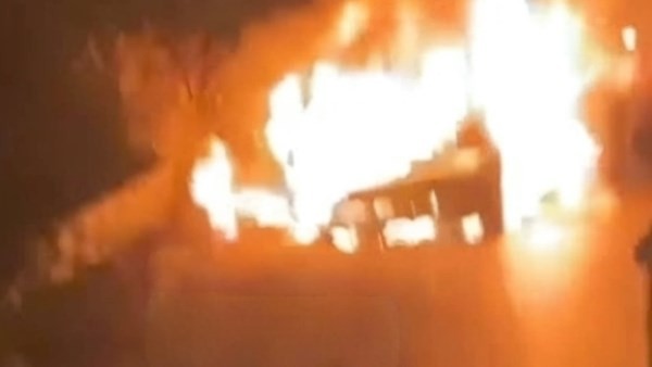انفجار إطار سيارة يشعل النار في 25 مليون جنيه بسوهاج