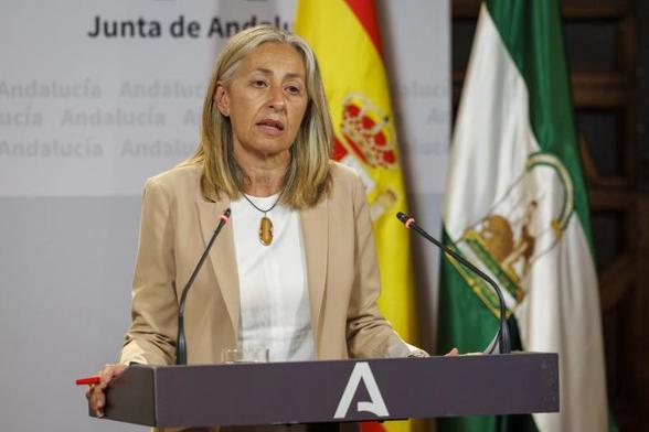 La exconsejera andaluza de Salud, Rocío Hernández (Julio Muñoz VIA EFE)