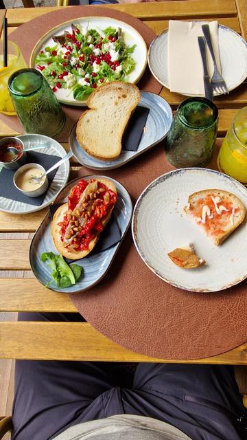 Rucola/Pomegranate salad and sardine toast with beautiful red peppers. the sardine was like a wee mackerel