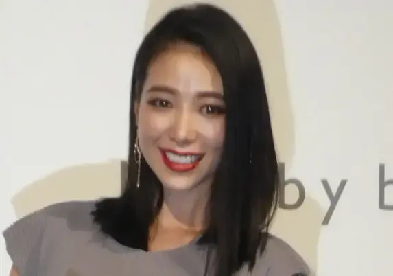 紅蘭　NHKの番組で見つかった父・草刈正雄の父の親戚に会いに米国へ「本当に愛に溢れたあたたかい家族」 - スポニチ Sponichi Annex 芸能