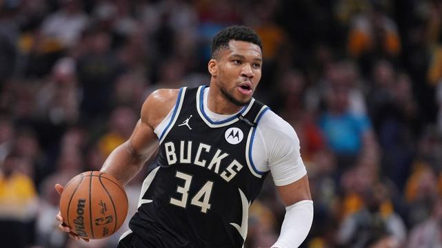 Bucks star Giannis Antetokounmpo addresses Knicks rumors