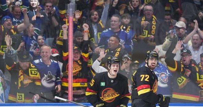 Healthy Chytil a key piece for Vancouver Canucks