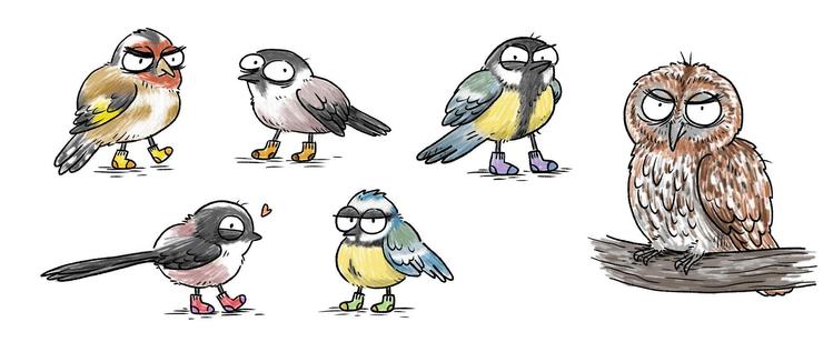 Image où sont représentés plusieurs espèces d'oiseaux. De gauche à droite on peut voir un chardonneret élégant grognon, une mésange à longue queue malicieuse, une mésange nonnette apeurée, une mésange bleue blasée, une mésange charbonnière vénèr, et une chouette hulotte contrariée. Les mésanges et le chardonneret portent de petites chaussettes colorées.