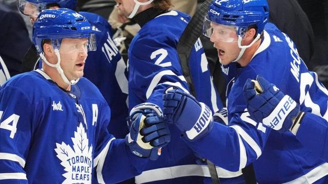 Morgan Rielly breaks 3rd-period tie in the Maple Leafs' 5-2 opening victory over the Canadiens