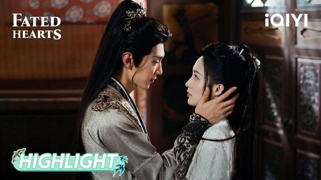 ¡Qué vergüenza! El príncipe la abraza de repente 💞 | Una Risa Entre Canciones | iQIYI Spanish