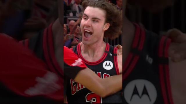 A cesta ANTOLÓGICA de Josh Giddey contra os Lakers! #NBA #JoshGiddey #shorts