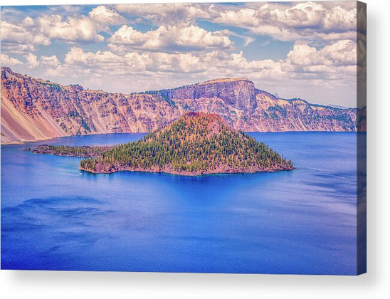 wizard island on crater lake