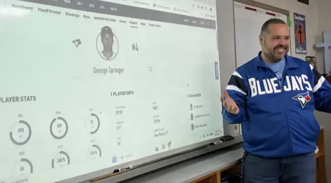 London teacher using love for Toronto Blue Jays to teach students
