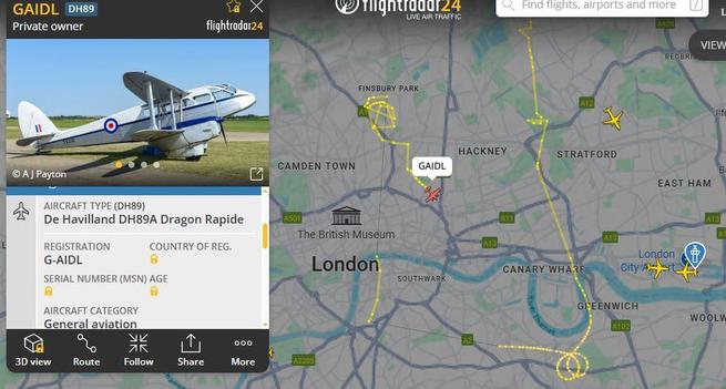 Flight radar map off central London showing route of plane.