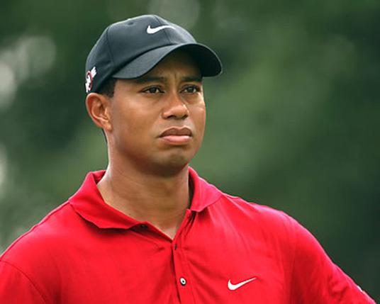 Woods apologizes to fans, family; No quick return to golf