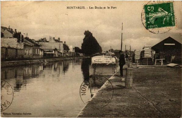 Montargis Le Docks et le Port à #Montargis (#Loiret)  #CartePostaleAncienne 👉 https://cartorum.fr/carte-postale/233211/montargis-montargis-le-docks-et-le-port