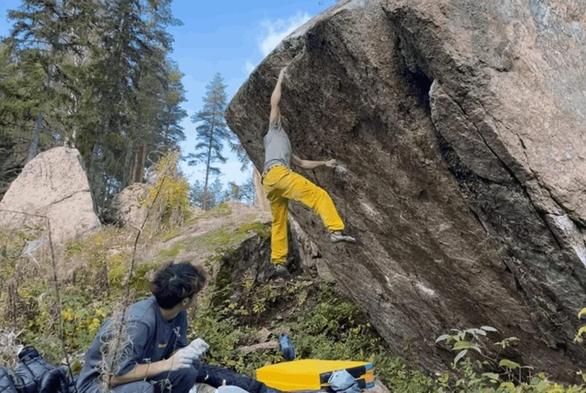 Two Japanese Climbers Are Very Close to Sending Burden of Dreams V17