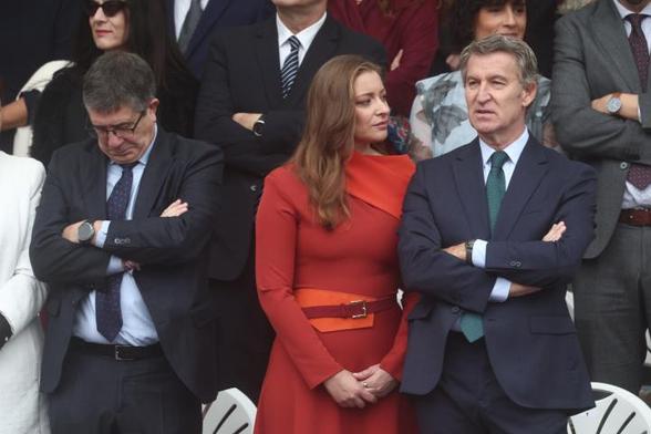 Patxi López, Ester Muñoz y Alberto Núñez Feijóo. (Europa Press via Getty Images)