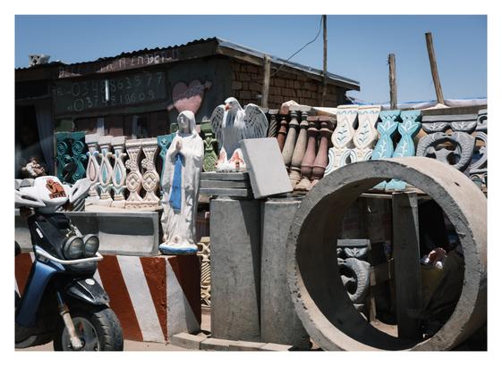 Étalage d'un expert en moulage ciment