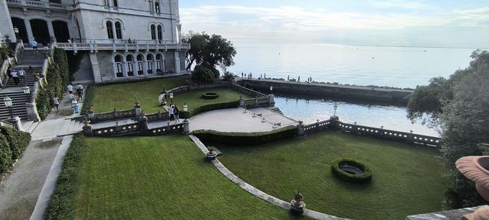 Castello Miramare, Trieste, Italia
#castello #castel #chateau #miramare #castellomiramare #trieste #italie #italia #italy