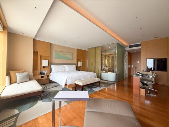 A Stay at InterContinental Osaka: IHG's Flagship Deepens its Presence in the City with Rooms Featuring a Contemporary Fusion of Japanese and Western Aesthetics