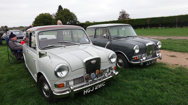 Happy #MiniMonday! We start our weekly celebration with these #WolseleyHornet & #RileyElf. We stock engine bay stickers for both here > http://miniphernalia.co.uk