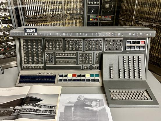 IBM 705 EDPM Electronic Data Processing Machine