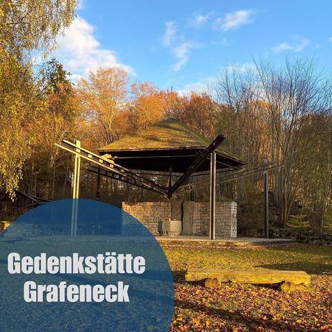 Foto der Kapelle der Gedenkstätte Grafeneck im Herbst. Ein Overlay enthält den Text "Gedenkstätte Grafeneck".