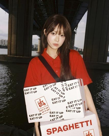 251014 Eunchae - 1st Single Album: SPAGHETTI (Concept Photo 2: KNOCKING BASIL)