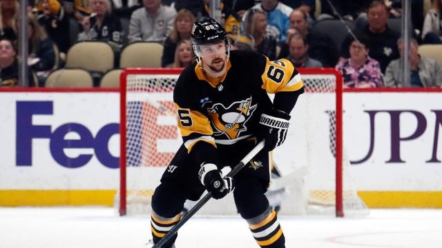 Penguins' Erik Karlsson Opens Up On Relationship With Letang