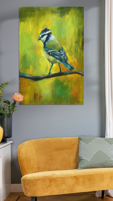 Das Blaumeisenporträt ist ein Acrylgemälde im Hochformat der Künstlerin Karen Kaspar. Es zeigt eine niedliche Blaumeise, die auf einem Ast eines Baumes steht und nach links blickt. Der Hintergrund ist abstrakt in Gelb-, Grün- und Brauntönen gehalten.
Die Blaumeisen - Cyanistes caeruleus - sind häufige Besucher in meinem Garten und immer wieder eine Inspiration für neue Gemälde.