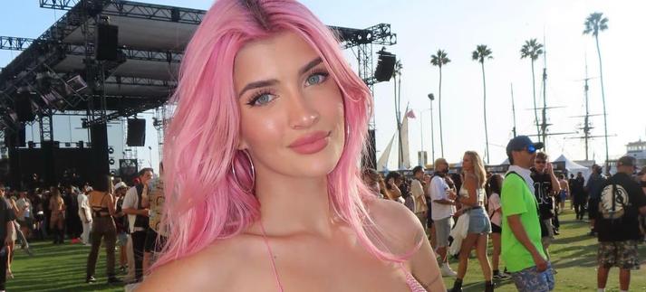 Sami Sheen, una joven orgullosa de su cuerpo retocado. / @samisheen / Instagram