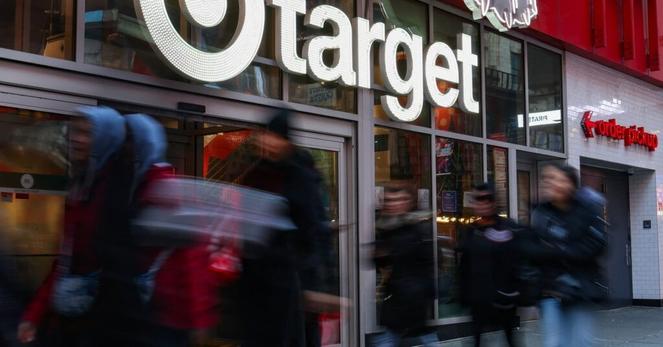 トランプ氏が対中追加関税を表明、身構える米小売業者 | ロイター