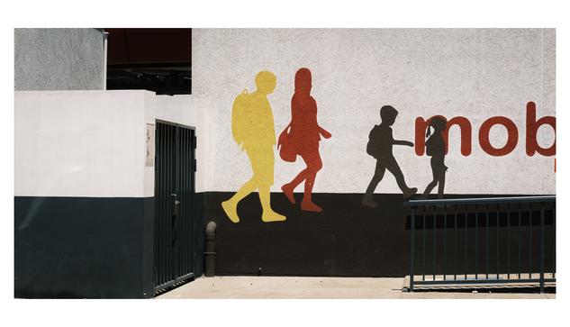 Fresque sur le mur d'une station de téléphérique