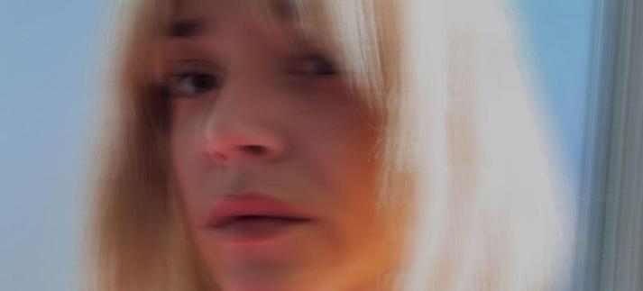 Foto promocional de María Aguado 2025 / artista