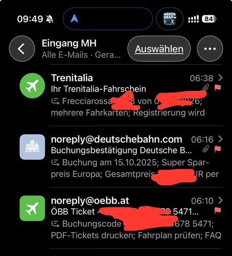 E-Mails im Posteingang mit Reise- und Buchungsbestätigungen, teilweise mit roten Markierungen.