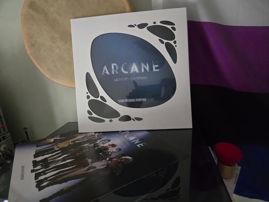 Arcane season 2 soundtrack displayed on my record player.
