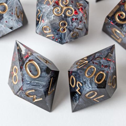 Detailaufnahme des D10 & D00 auf weißem Untergrund.