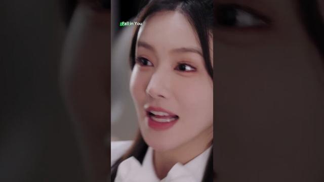 وقعت عن غير قصد بين ذراعيه.😳💞 أغرمت بك #fallinyou #fanzhixin #limuchen #iqiyi #cdrama