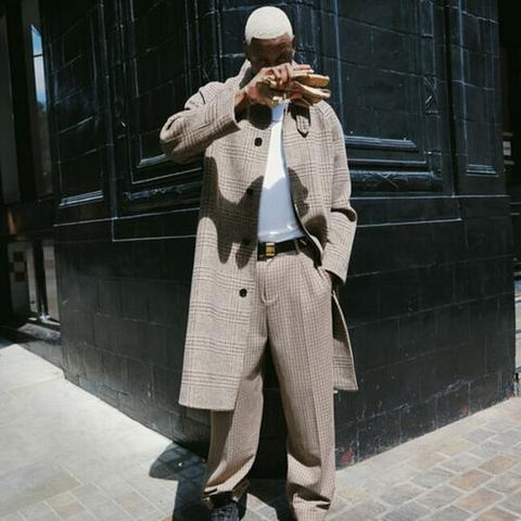 トップマン、キリマンジャロとタッグを組み、音楽にインスパイアされたコラボを発表 - FashionNetwork 日本