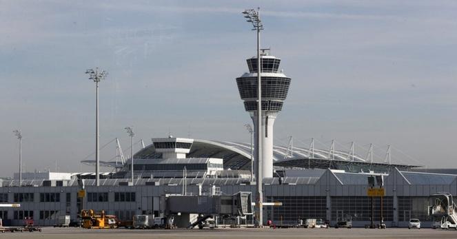 ドローン目撃で一時閉鎖、独ミュンヘン空港　州首相「警察に撃墜権限を」 | ロイター